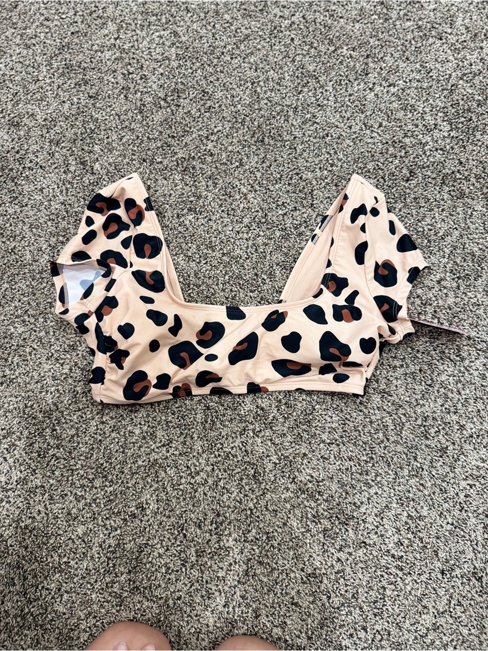 Leopard Print Scoop Neck Crop Top - Beige